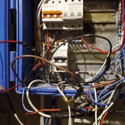 Trabajo de Full Service Pinamar: electricidad
