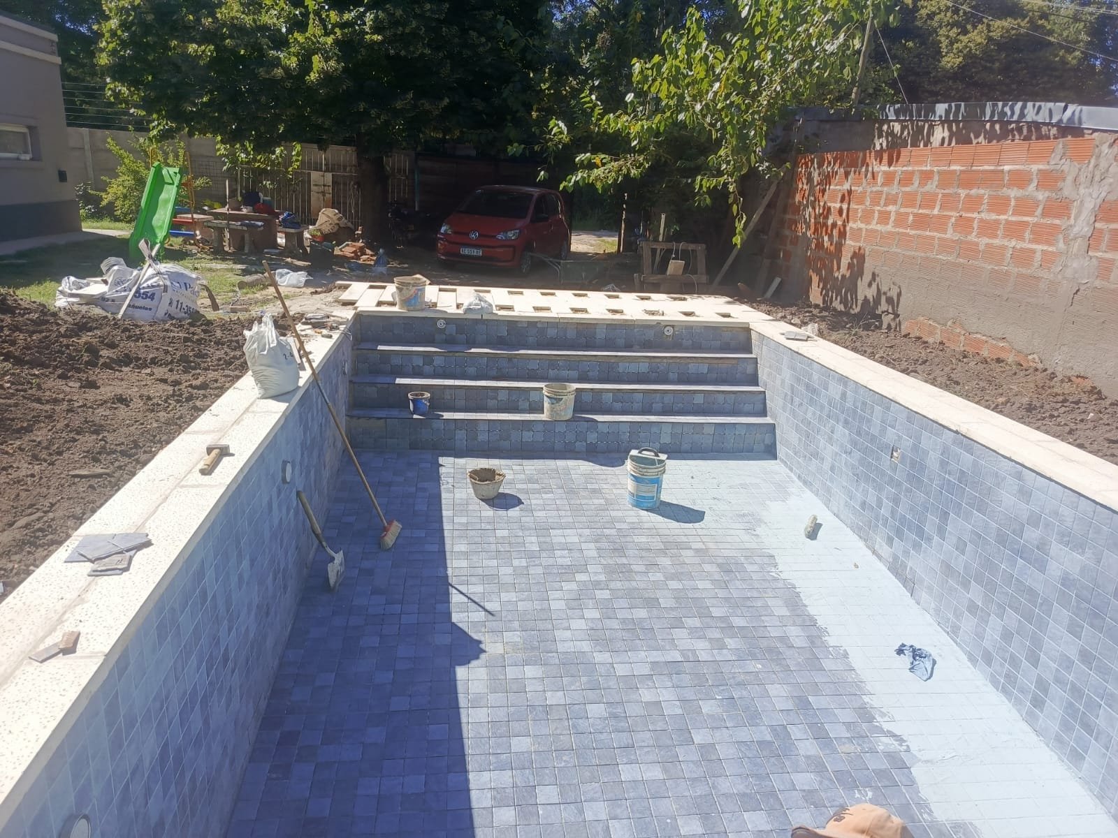 Piscina en barrio cerrado