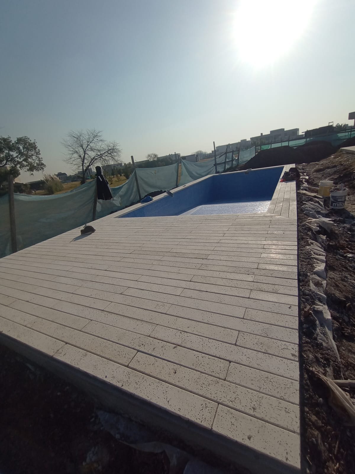 Piscina finalizada Aguas Claras