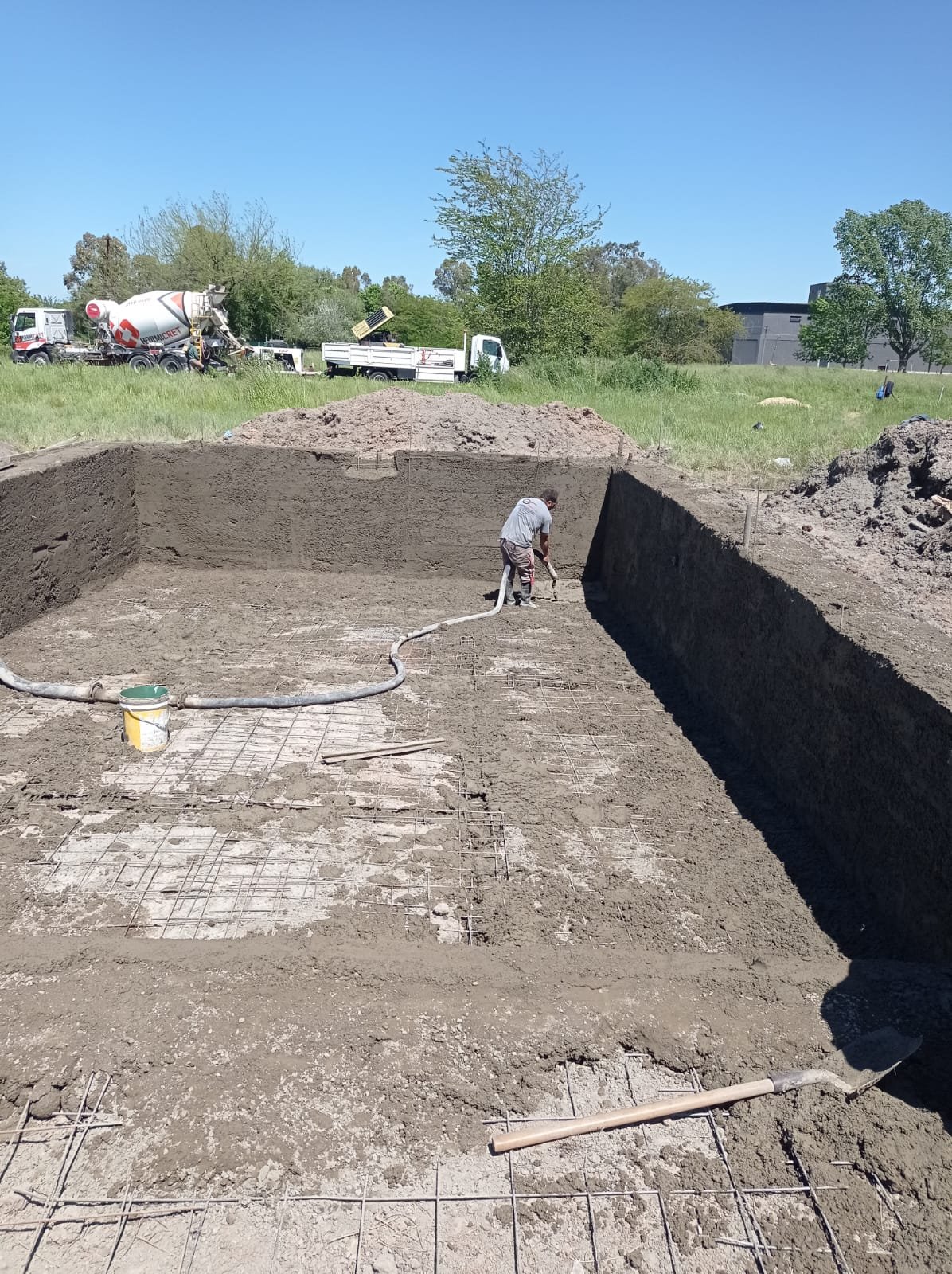 Construcción de piscinas de hormigón en el AMBA
